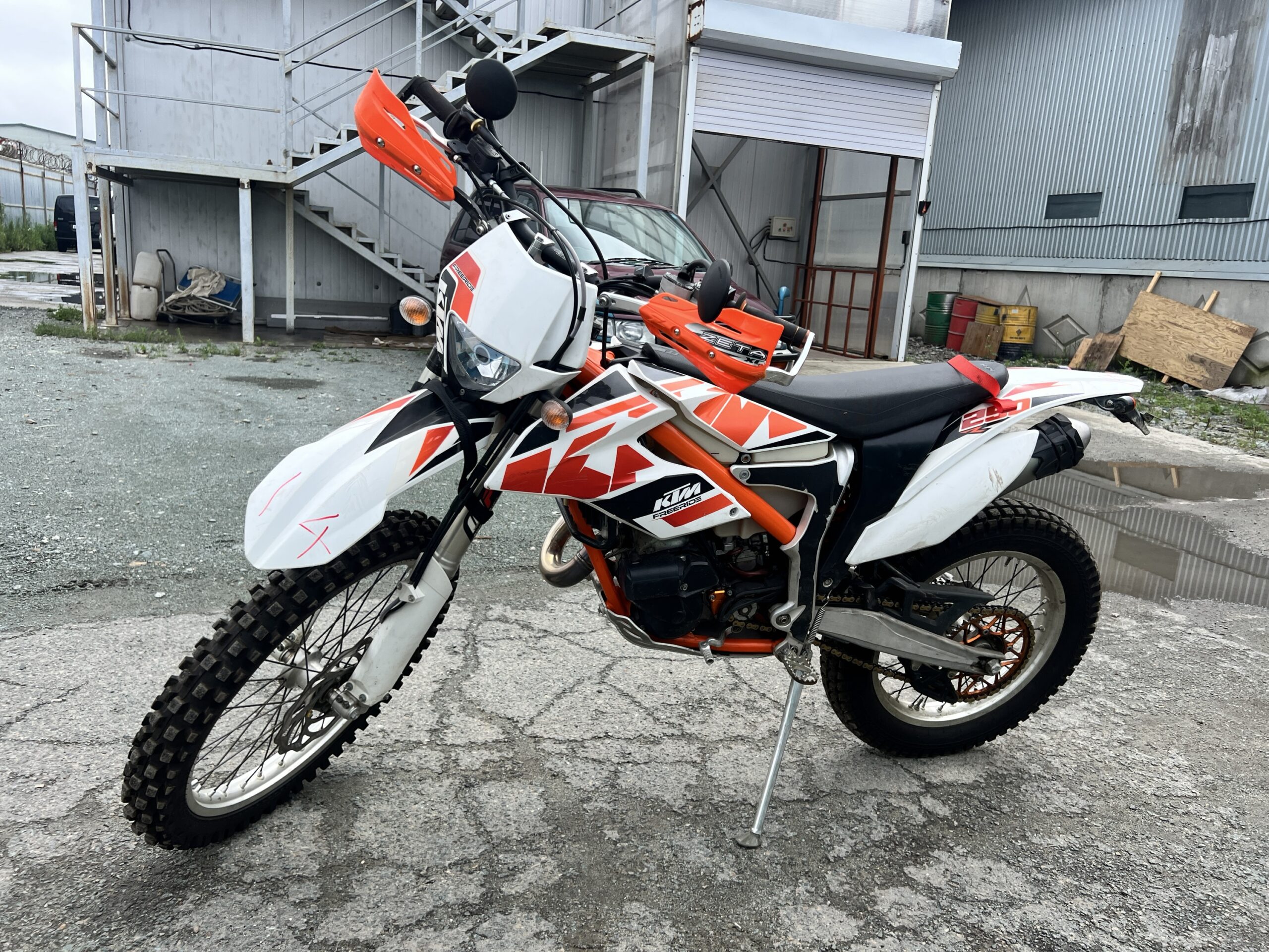 KTM 	FREERIDE 250R