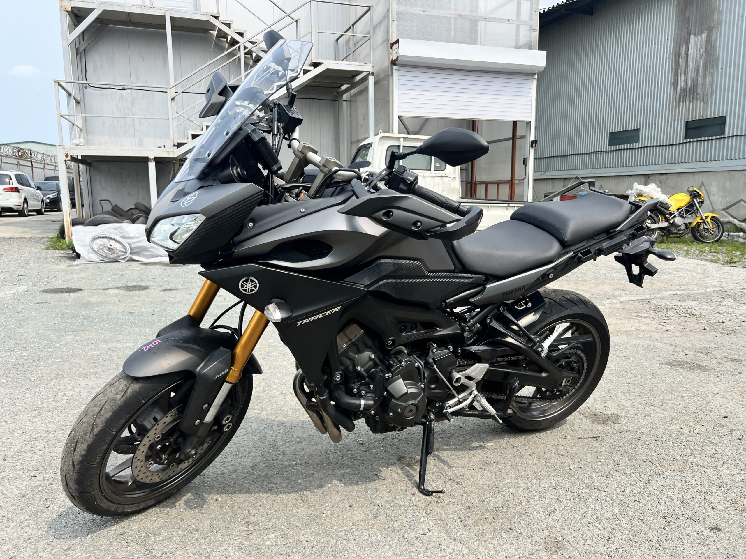 YAMAHA  	MT-09 TRACER