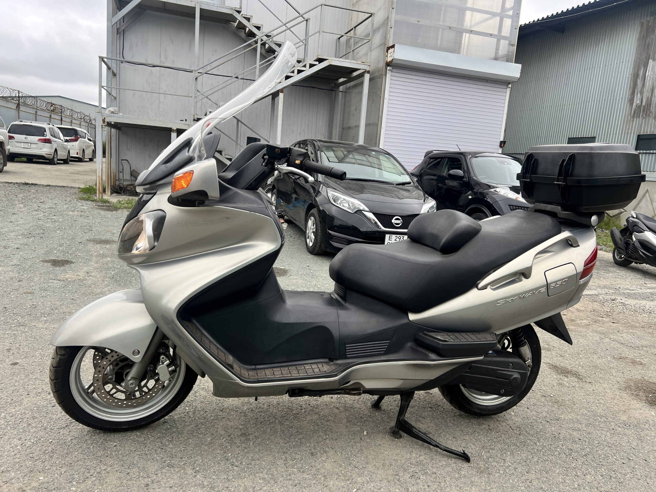 SUZUKI  	SKYWAVE 650
