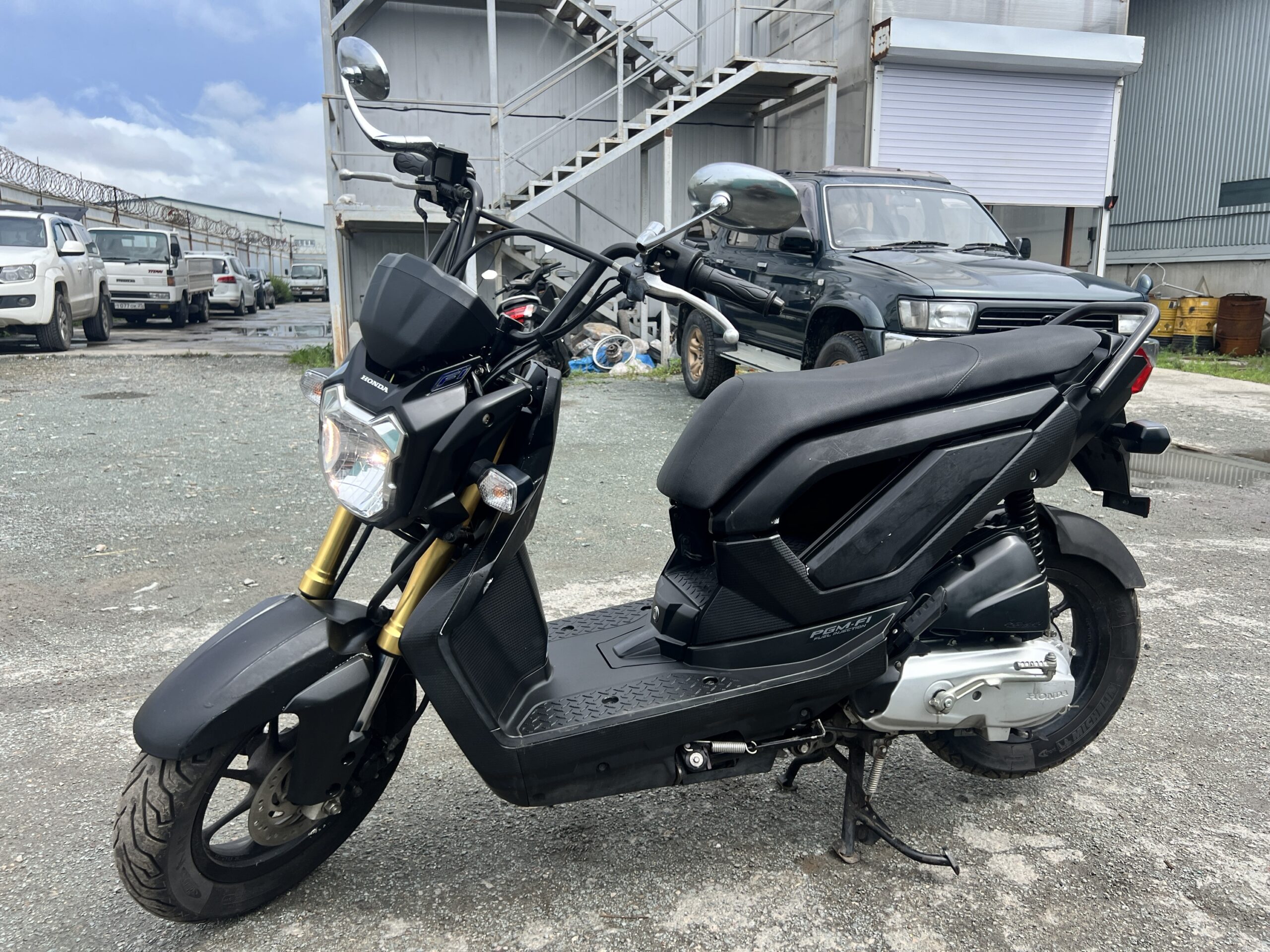 HONDA 	ZOOMER X