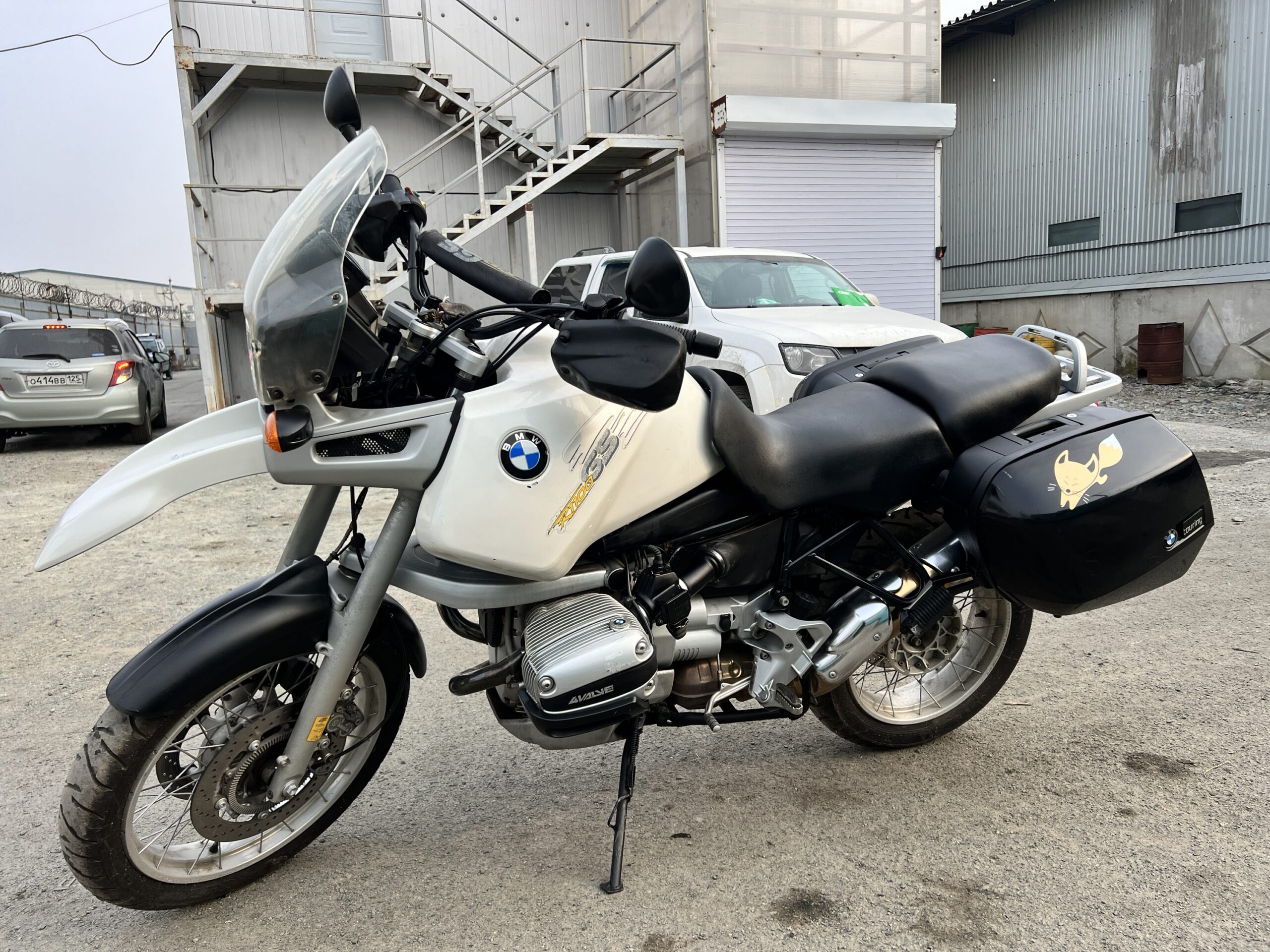 BMW  	R1100GS