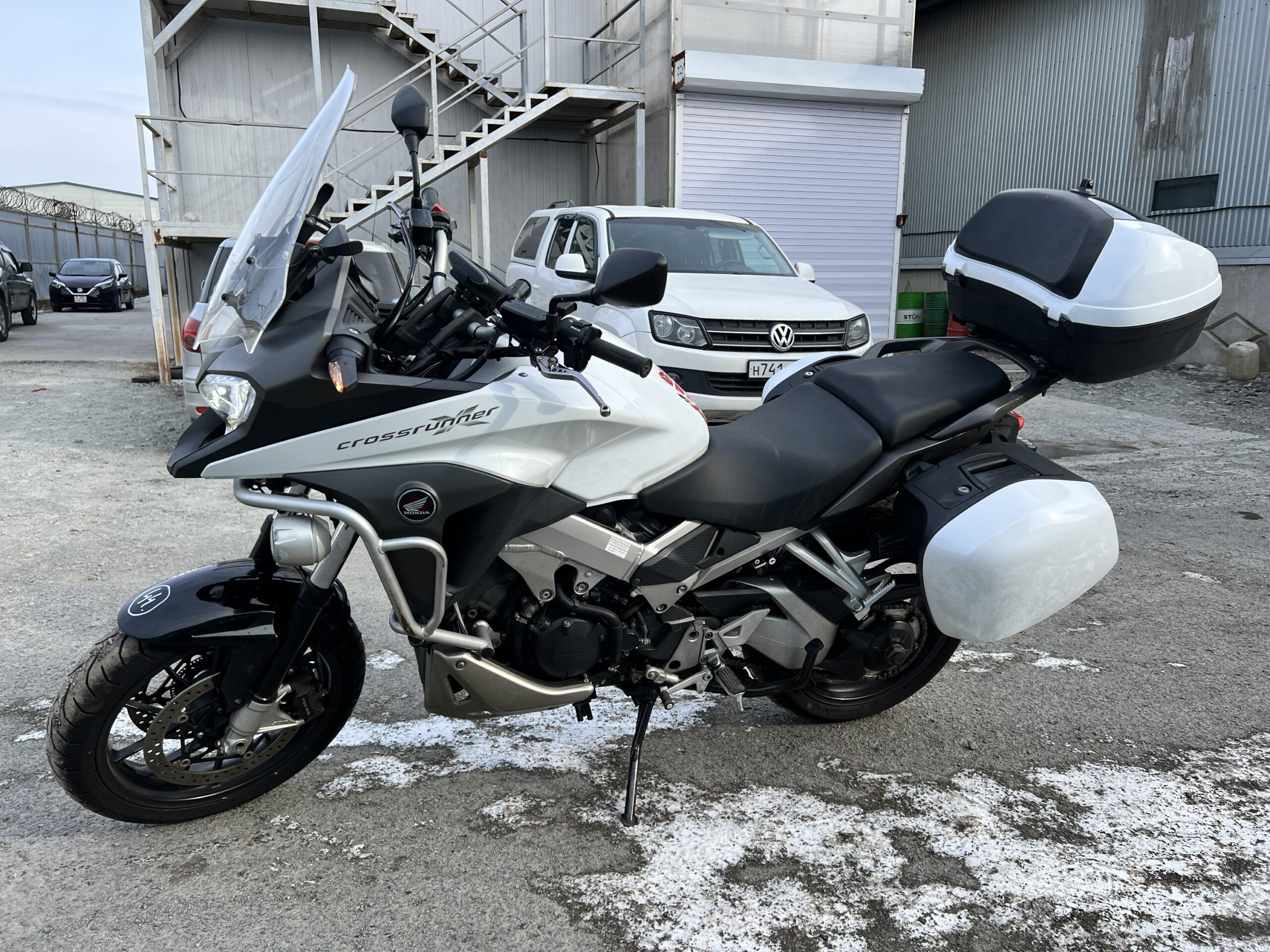 HONDA 	VFR800X CROSSRUNNER