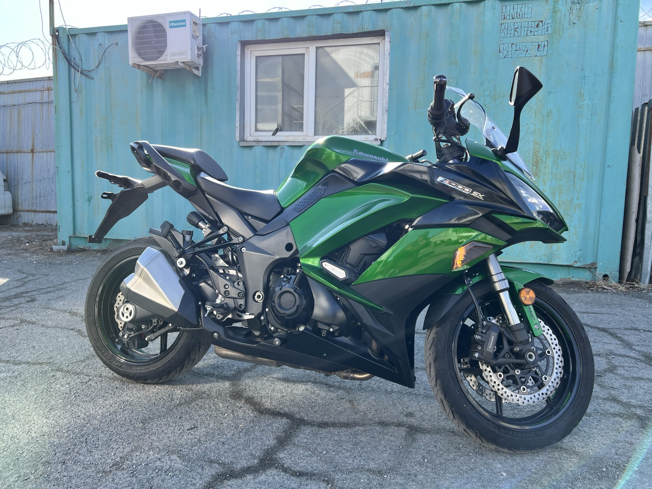 KAWASAKI  	NINJA 1000