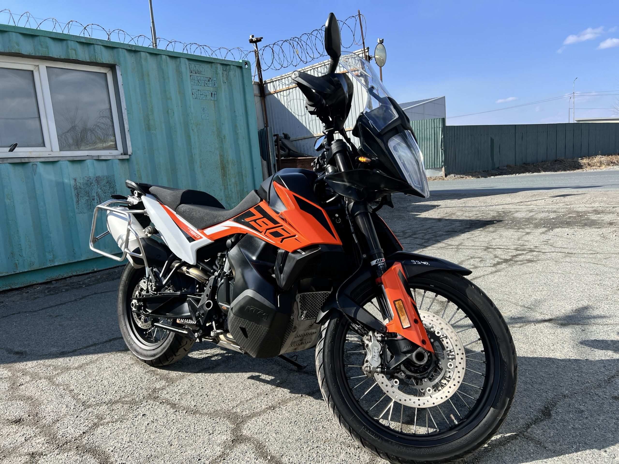 KTM  	790 ADVENTURE